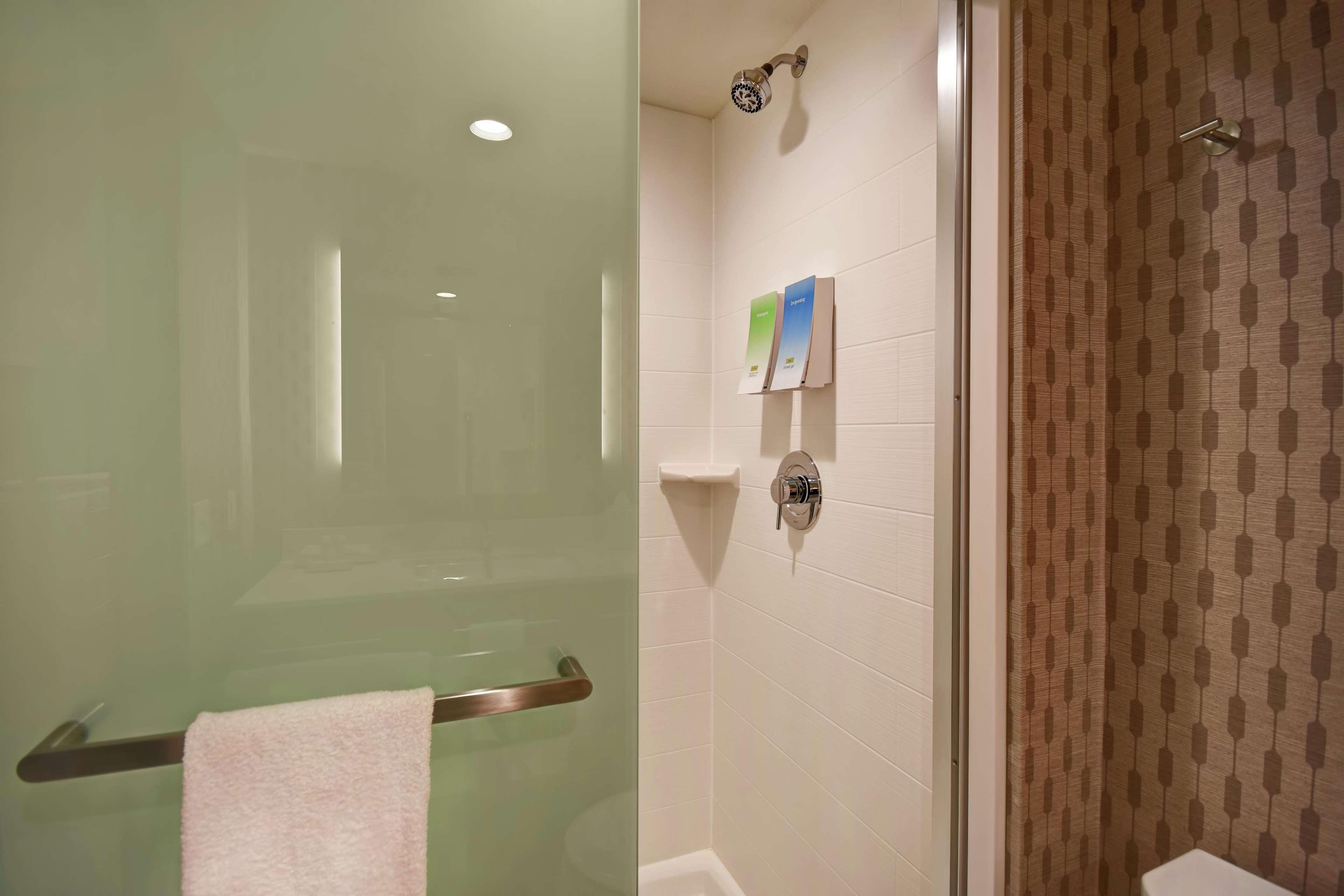 Home2 Suites By Hilton Victorville Eksteriør bilde